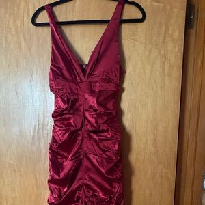 Nicole Miller size 6 - satin burgundy dress